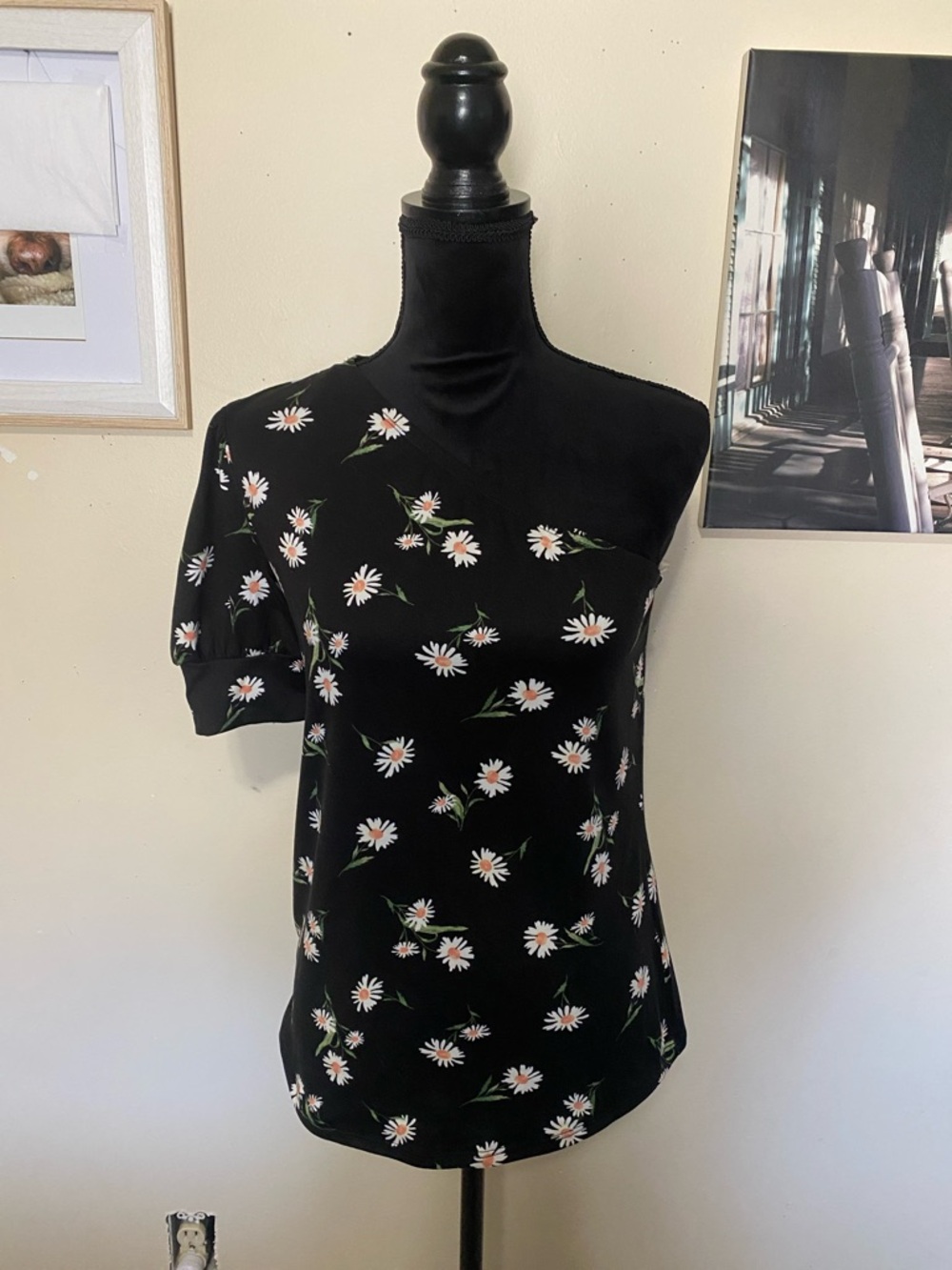 Maurices Black Daisy Print One-Shoulder Puff Sleeve Top